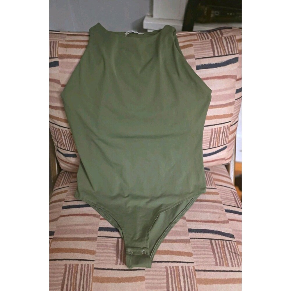 RESRIA Women’s Green Solid One-Piece Bodysuit, Size L Regular